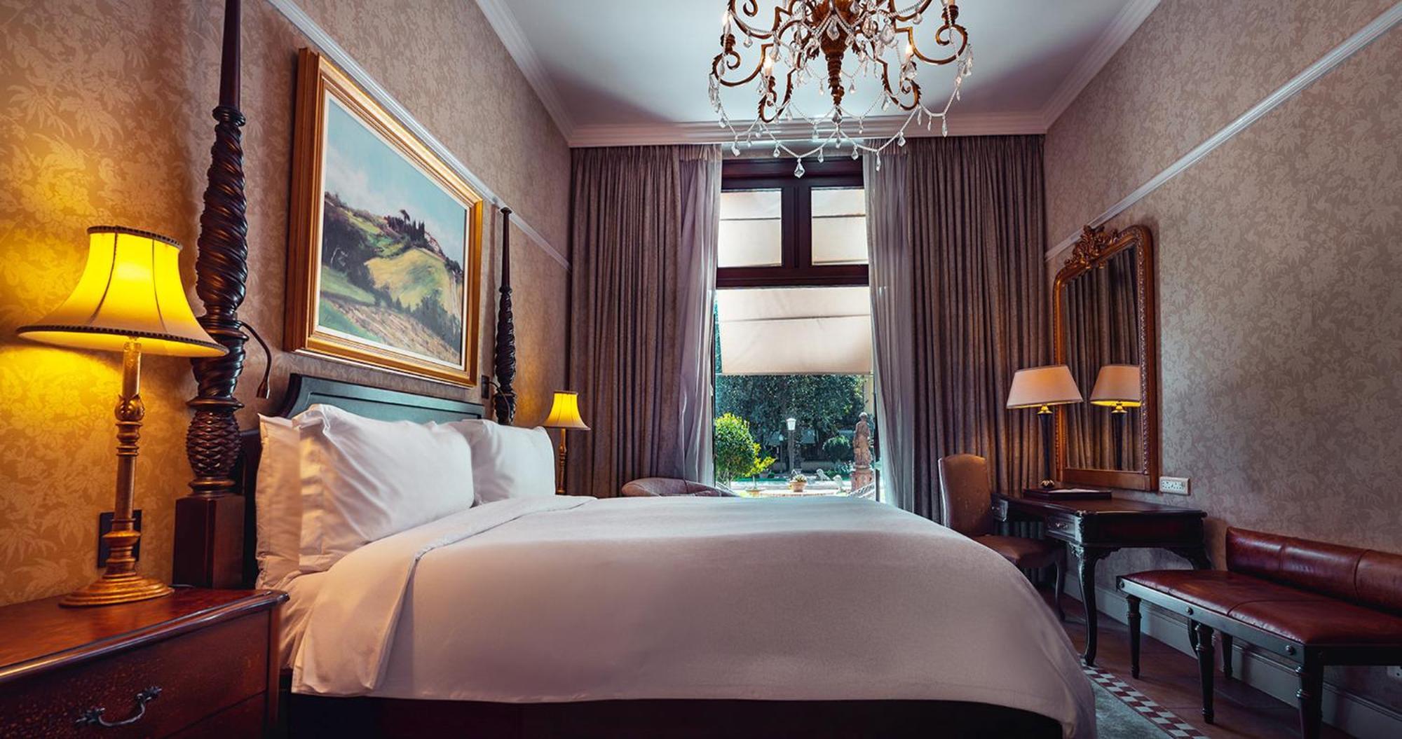Palazzo Hotel Fourways Eksteriør billede A room at the hotel