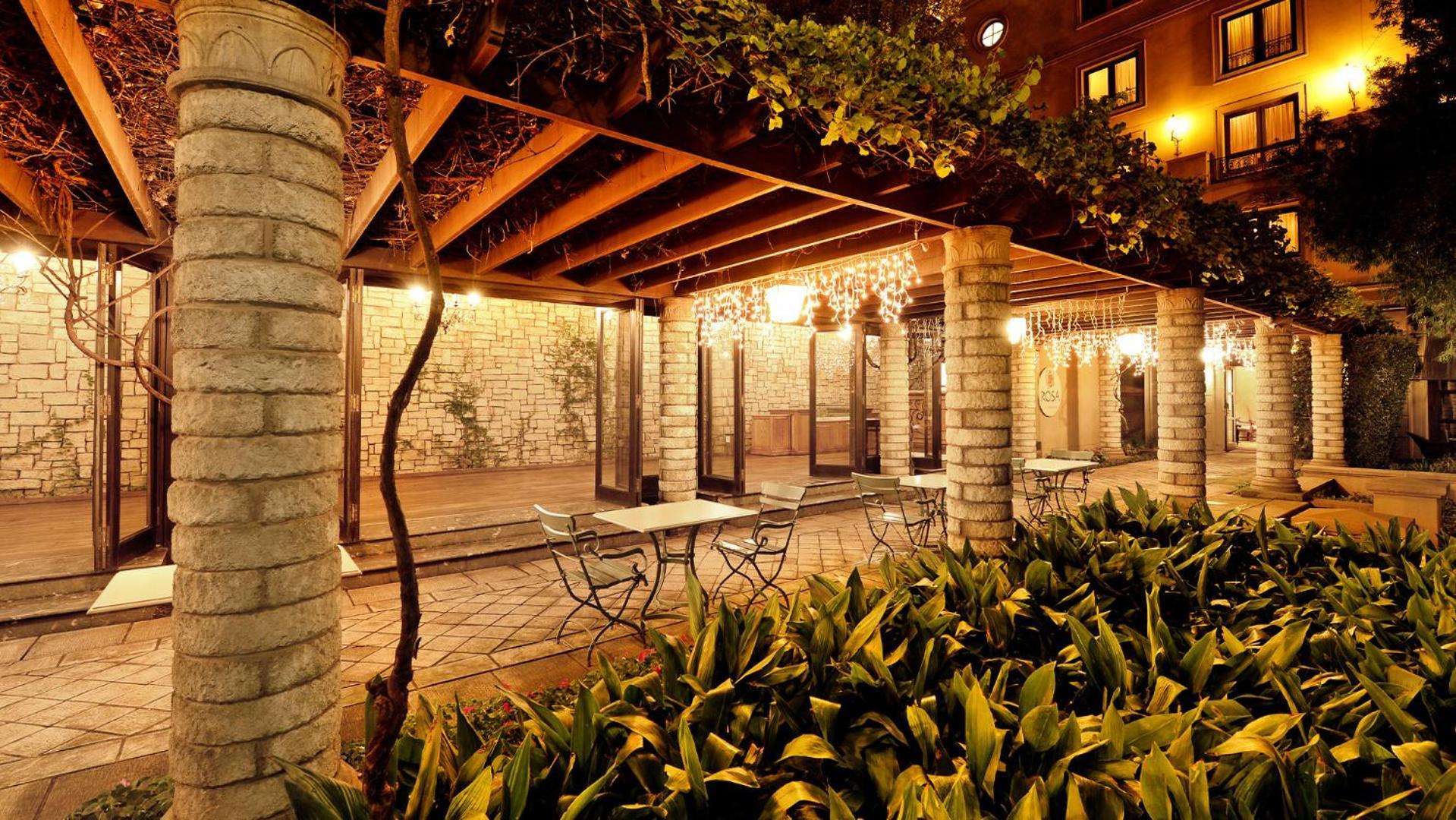 Palazzo Hotel Fourways Eksteriør billede The Pergola