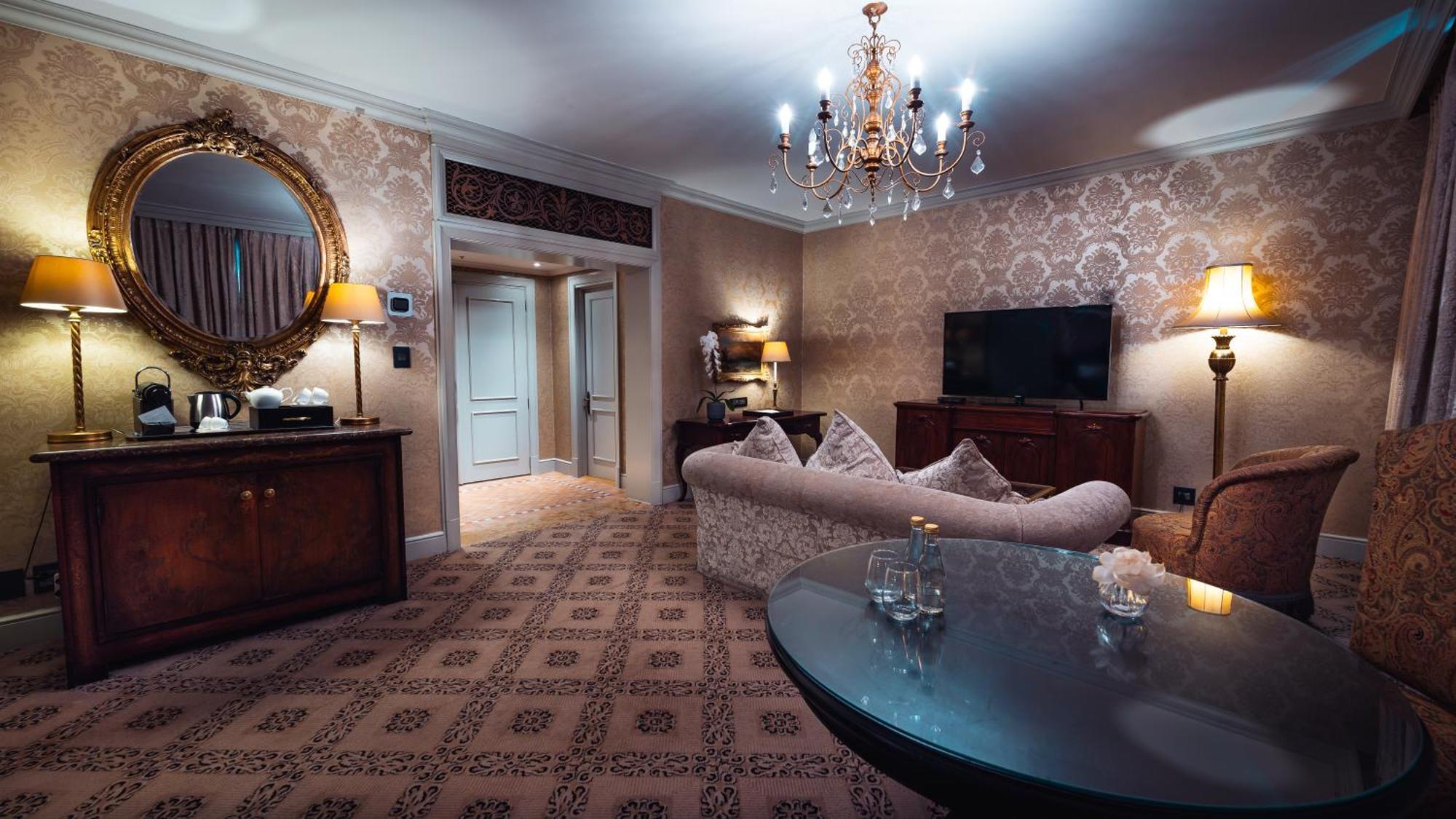 Palazzo Hotel Fourways Eksteriør billede